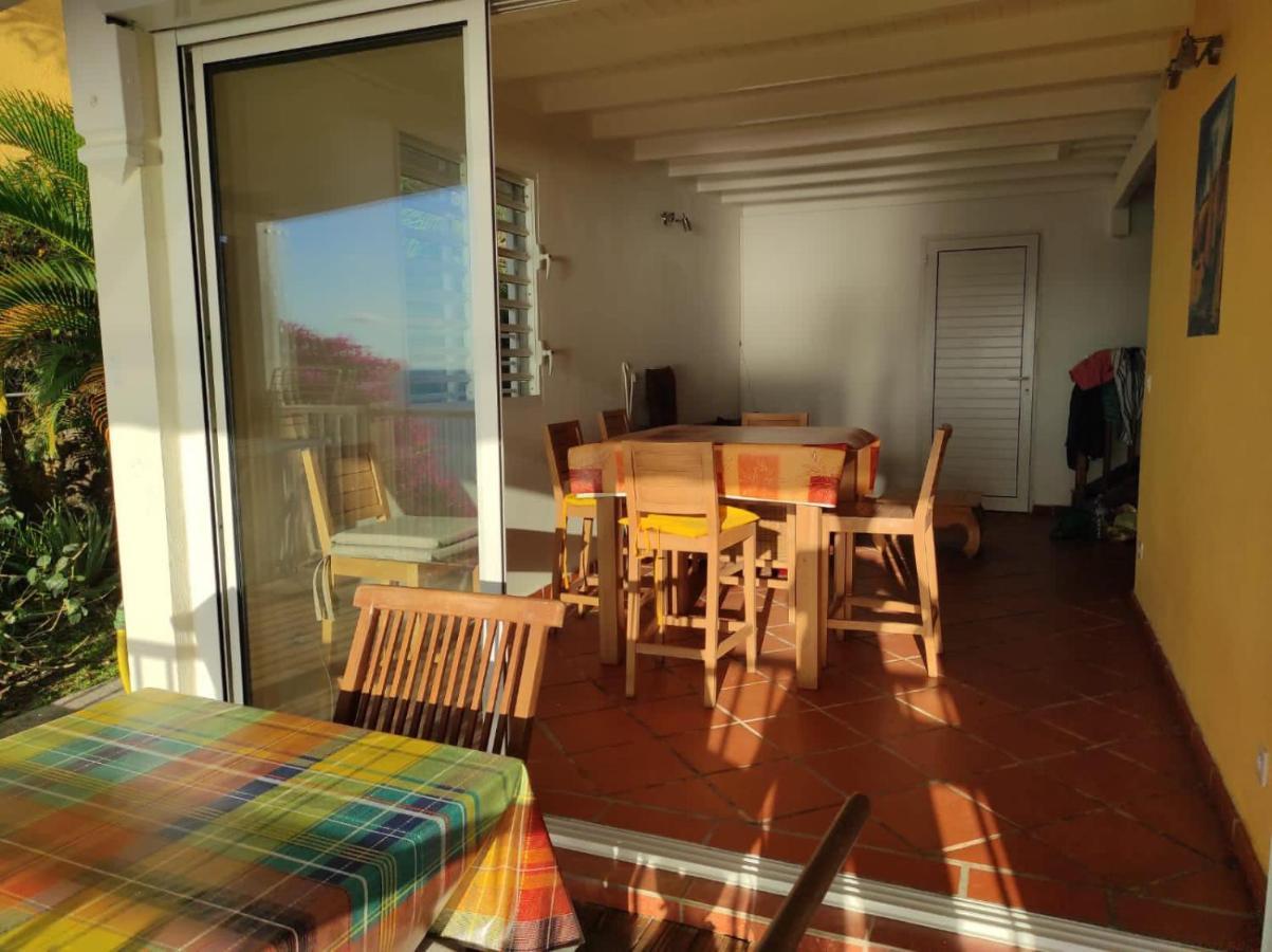 Villa Azur B Bouillante Bagian luar foto